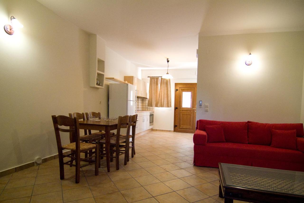 Dalouda Apartment Parga Exterior photo